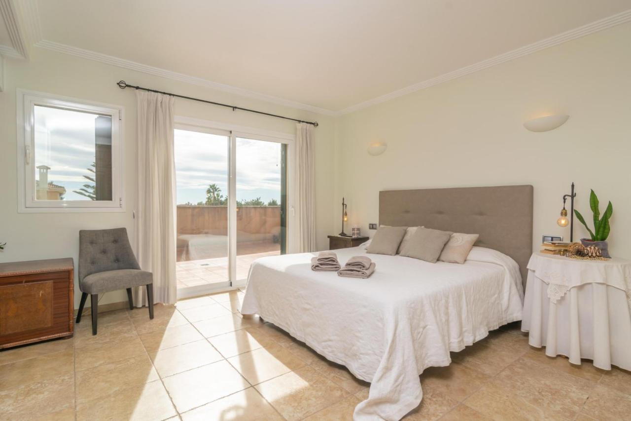 Villa Joan Deia Escultor *