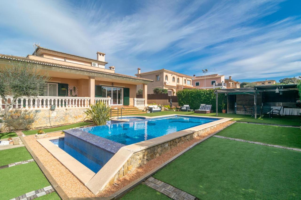 Villa Joan Deia Escultor *